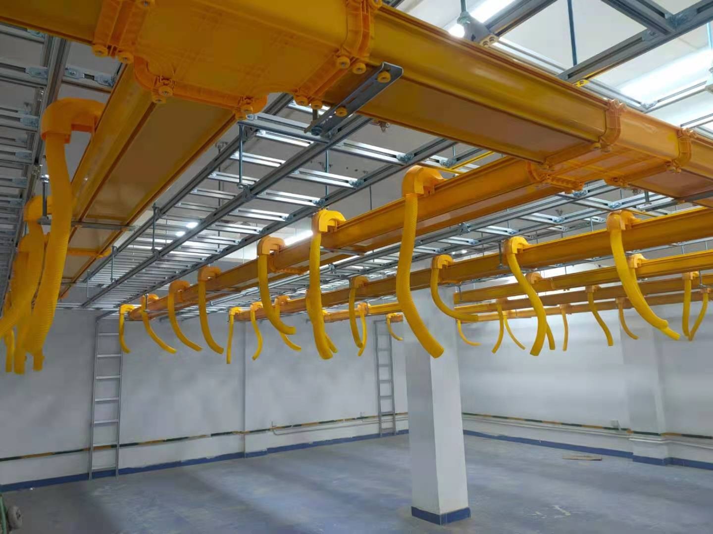 Wire Conduit Trunking Fitting PVC Coupling for Connecting Optical Cable Tray Sections Connecting element