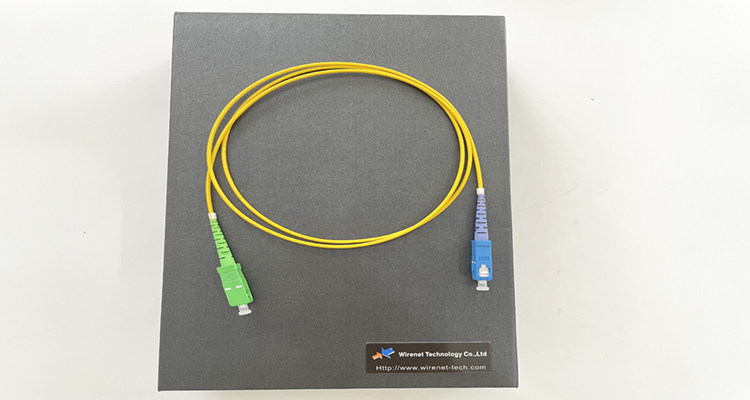 High Precision SM or MM Fiber Optic Master Patch Cord for Various Connectors with 100% 3D pass rate