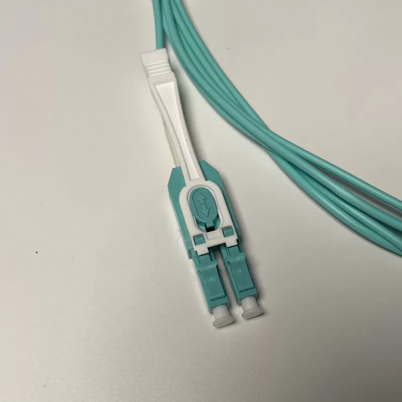 Uniboot Patch Cord
